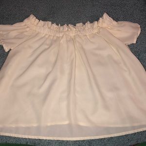 ❤️off the shoulder blouse ❤️